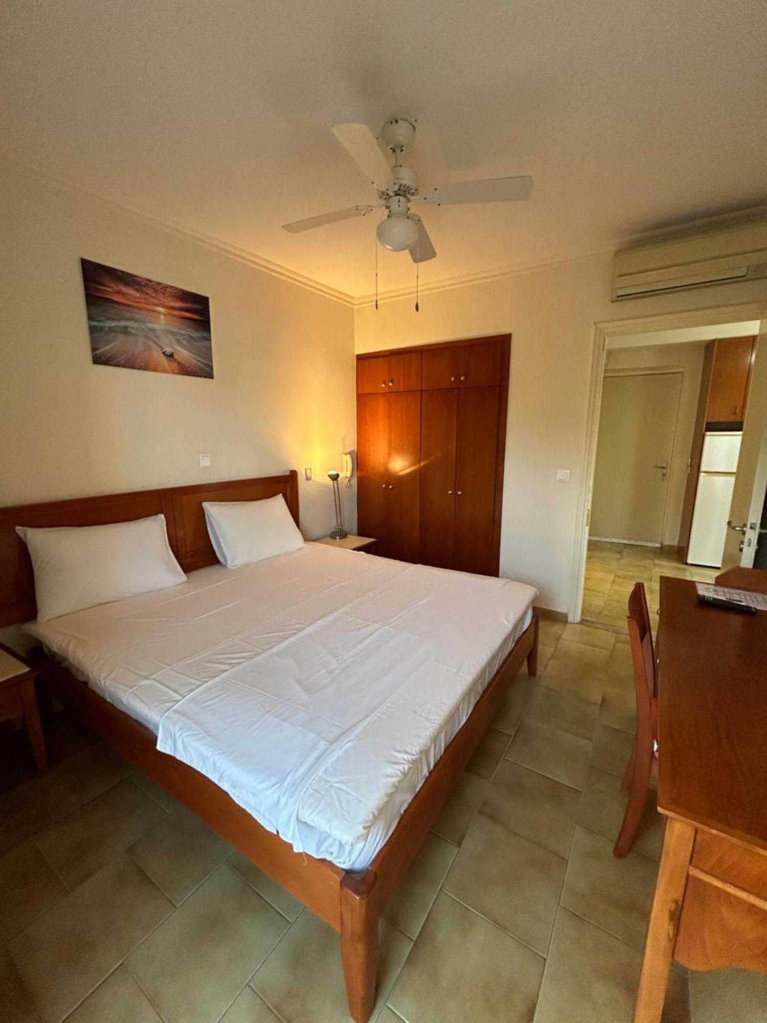 Captain Yiannis Studios & Apartments Koszalin Eksteriør bilde